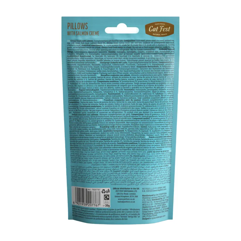 Cat Fest Pillows with salmón Creme